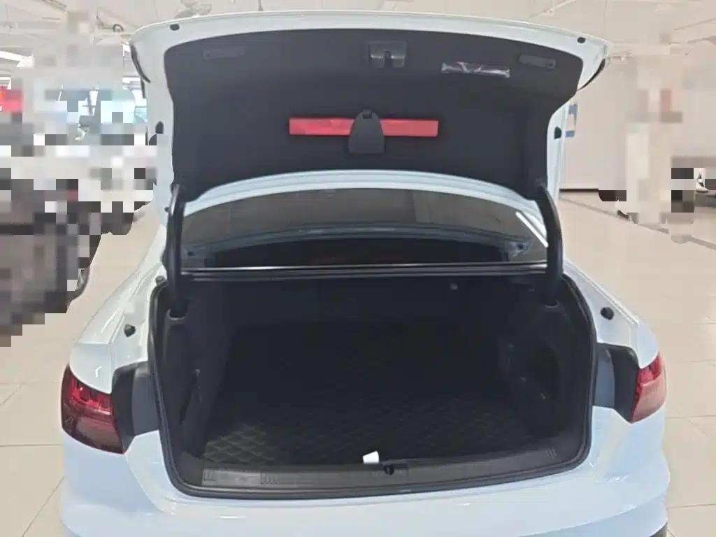 Audi A4L 2023 40 TFSI Luxury Dynamic — миниатюра 19