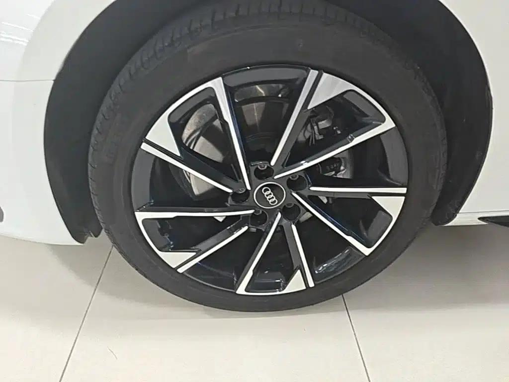 Audi A4L 2023 40 TFSI Luxury Dynamic — миниатюра 23