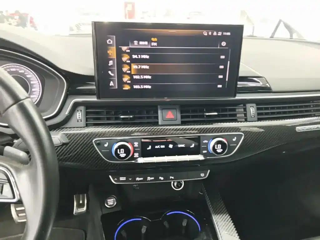 Audi A4L 2023 45 TFSI quattro Premium Dynamic Edition — миниатюра 13
