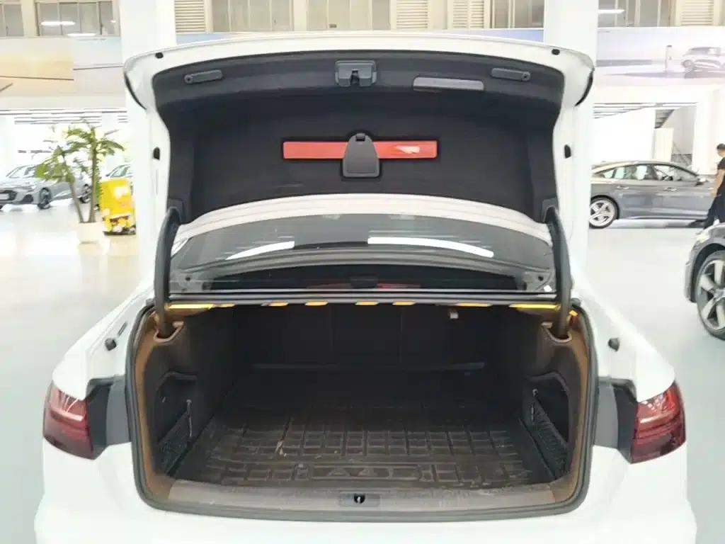 Audi A4L 2023 45 TFSI quattro Premium Dynamic Edition — миниатюра 19