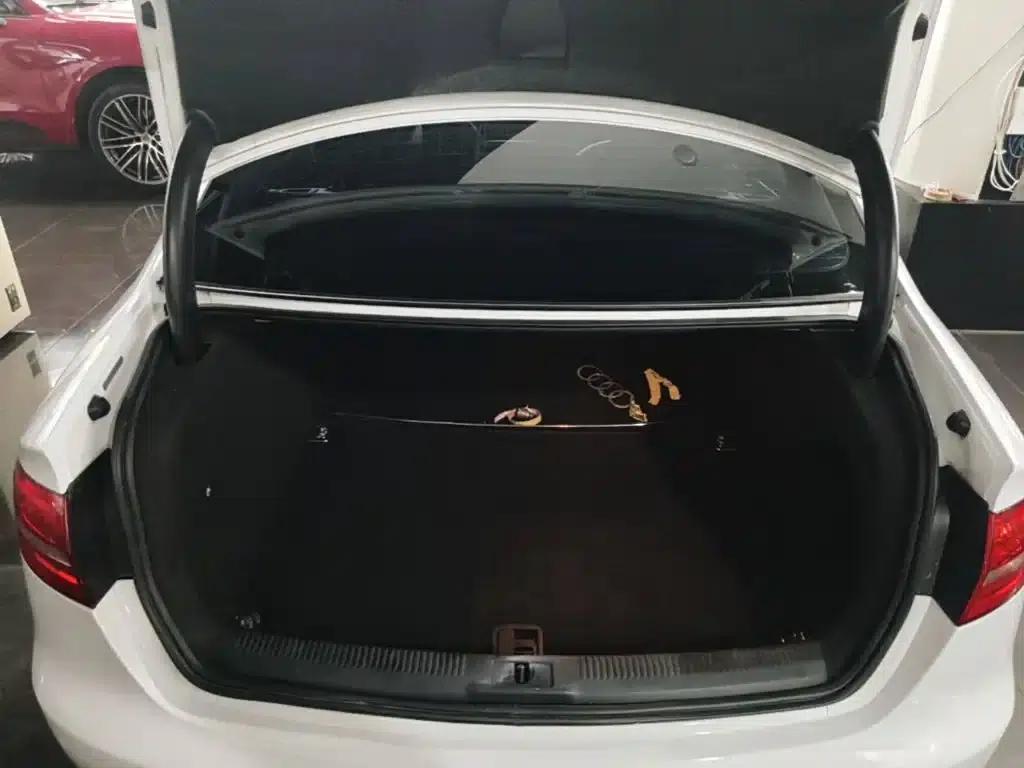 Audi A4L 2015 35 TFSI Automatic Comfort — миниатюра 19