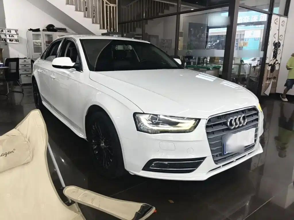 Audi A4L 2015 35 TFSI Automatic Comfort — миниатюра 4