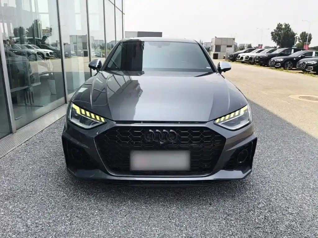 Audi A4L 2020 40 TFSI quattro Luxury Dynamic — миниатюра 3