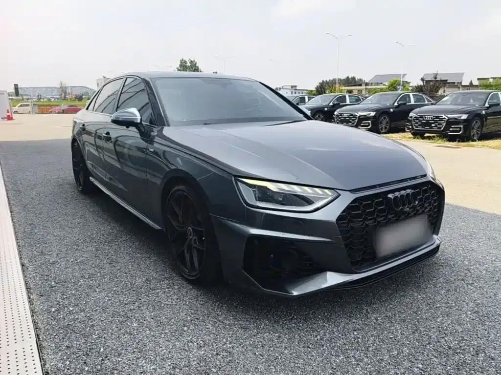Audi A4L 2020 40 TFSI quattro Luxury Dynamic — миниатюра 4