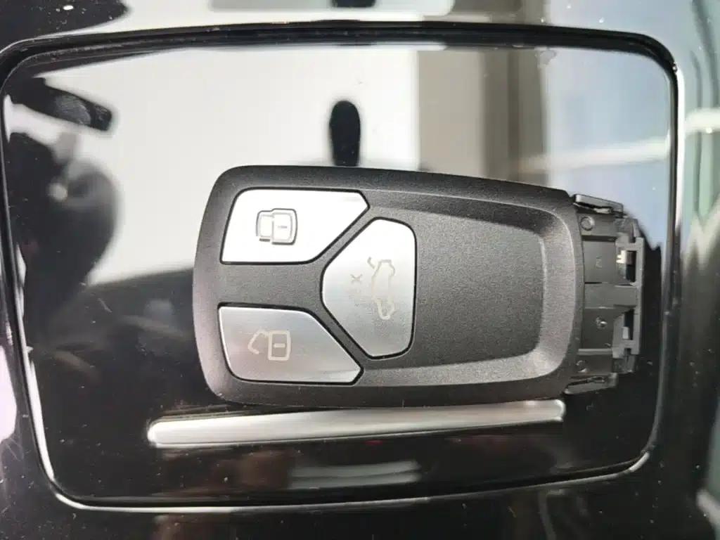 Audi A4L 2020 40 TFSI quattro Luxury Dynamic — миниатюра 9