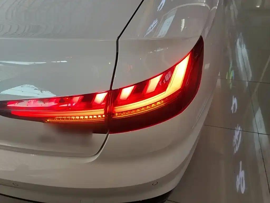 Audi A4L 2022 40 TFSI Fashion Dynamic Edition — миниатюра 8