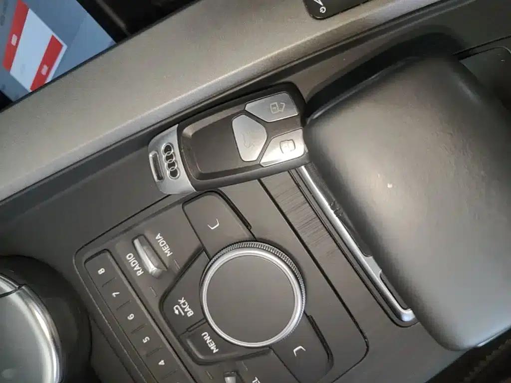 Audi A4L 2019 40 TFSI Progressive (China VI Emission Standard) — миниатюра 9