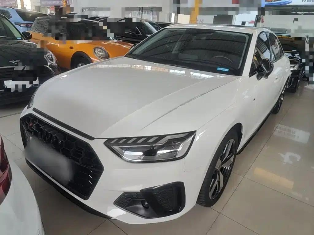 Audi A4L 2022 40 TFSI Luxury Dynamic — миниатюра 1