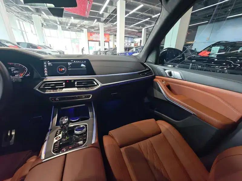BMW X7 2022 xDrive40i M Sport Package — миниатюра 18