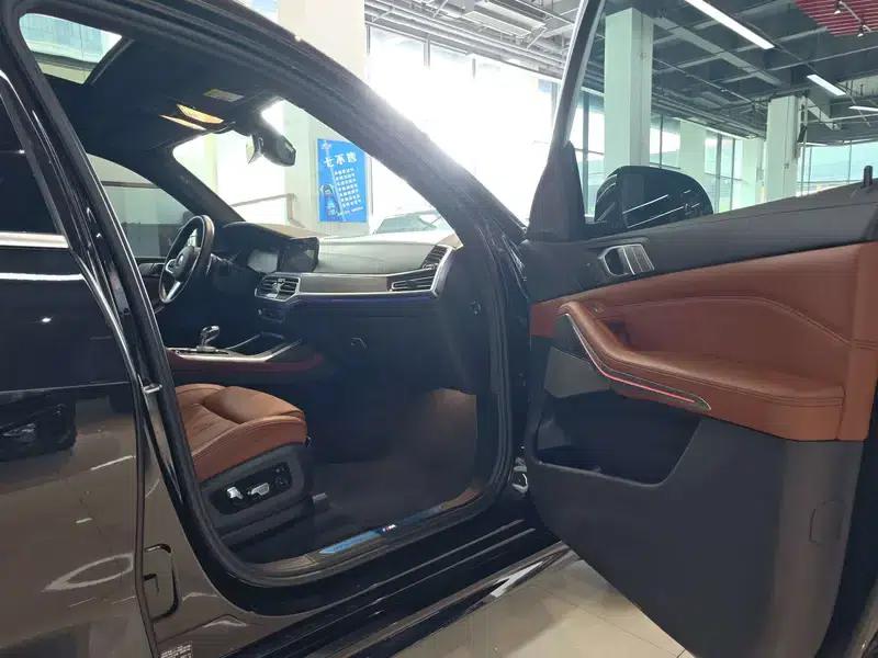 BMW X7 2022 xDrive40i M Sport Package — миниатюра 29