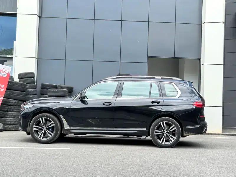 BMW X7 2022 xDrive40i M Sport Package — миниатюра 3