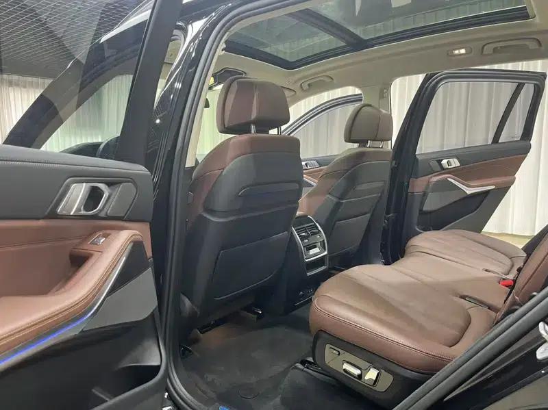 BMW X7 2021 xDrive40i Leading Luxury Package — миниатюра 13