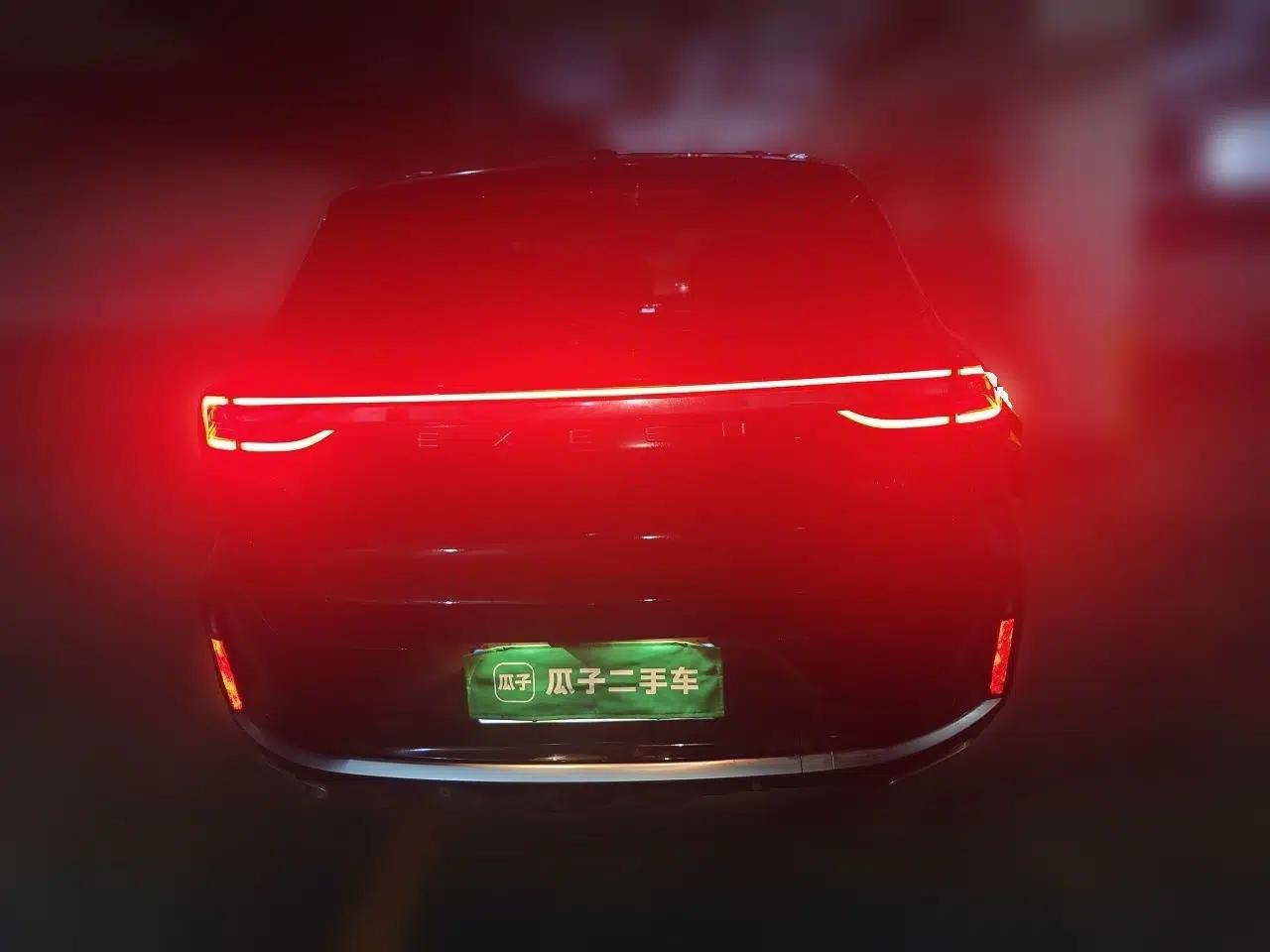 EXEED Lingyun 2024 300T Two-Wheel Drive Starlight Edition — миниатюра 5