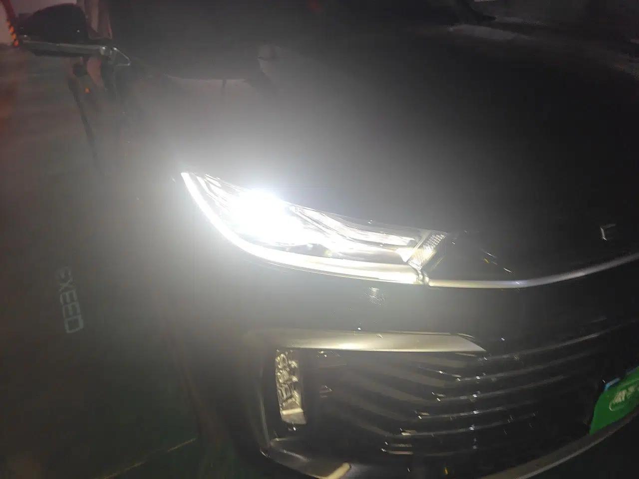 EXEED Lingyun 2024 300T Two-Wheel Drive Starlight Edition — миниатюра 7