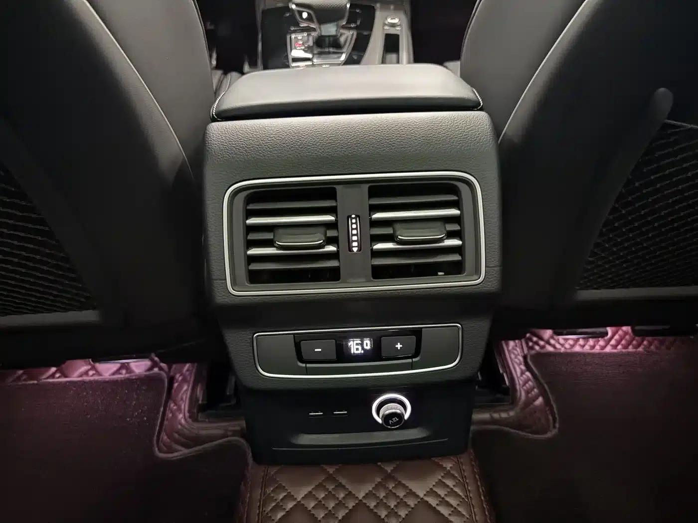 Audi Q5L 2025 45th Anniversary Edition 45 TFSI Luxury Dynamic — миниатюра 20