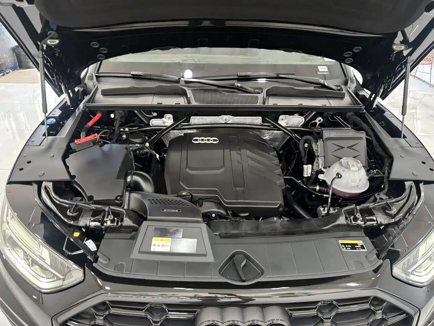 Audi Q5L 2025 45th Anniversary Edition 45 TFSI Luxury Dynamic — миниатюра 31