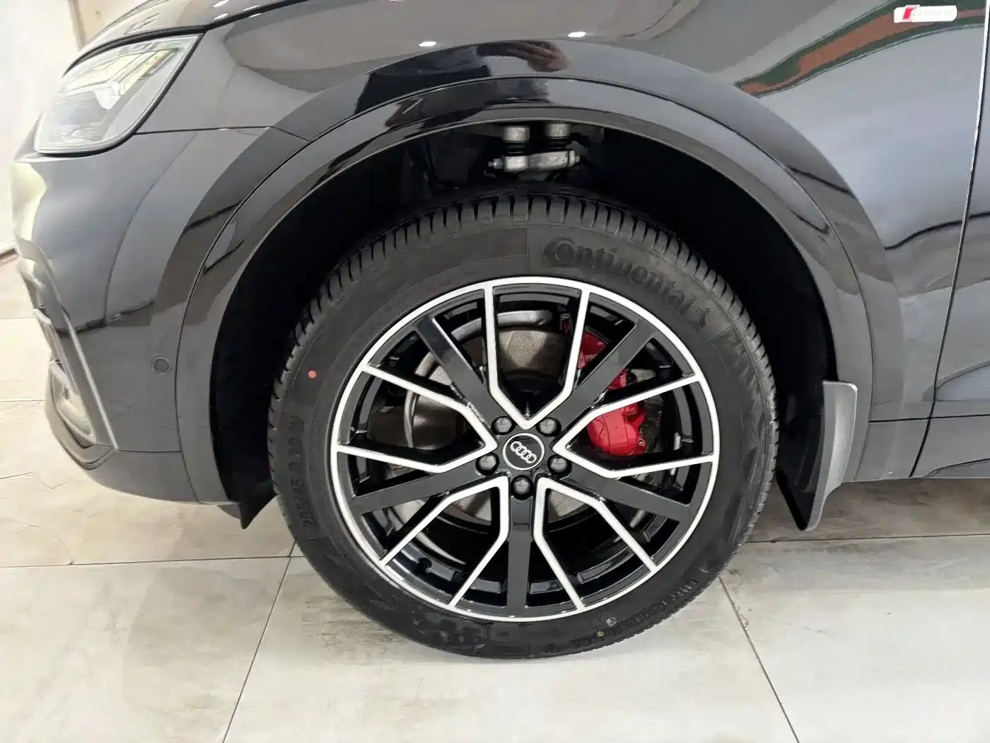 Audi Q5L 2025 45th Anniversary Edition 45 TFSI Luxury Dynamic — миниатюра 32