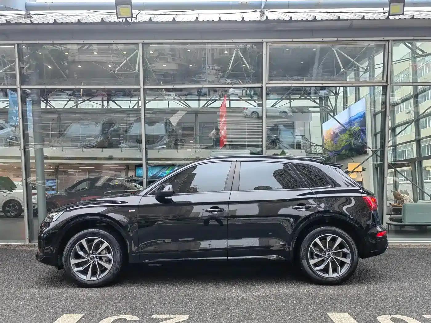 Audi Q5L 2023 40T Luxury Dynamic — миниатюра 8