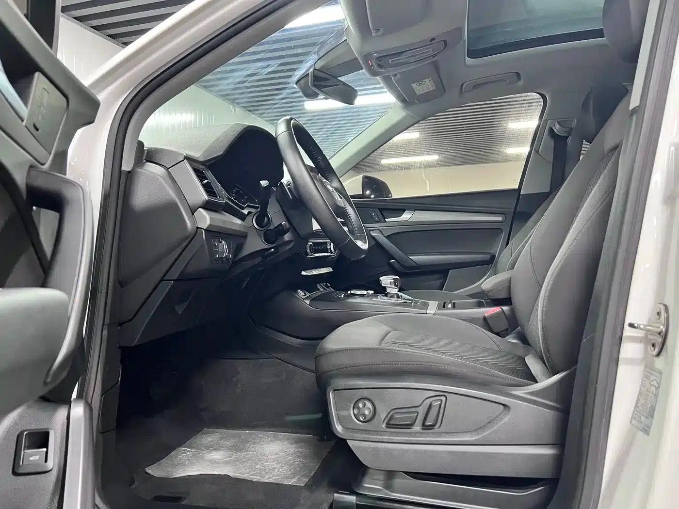 Audi Q5L 2018 40 TFSI Luxury Progressive Edition (National V Emission Standard) — миниатюра 7