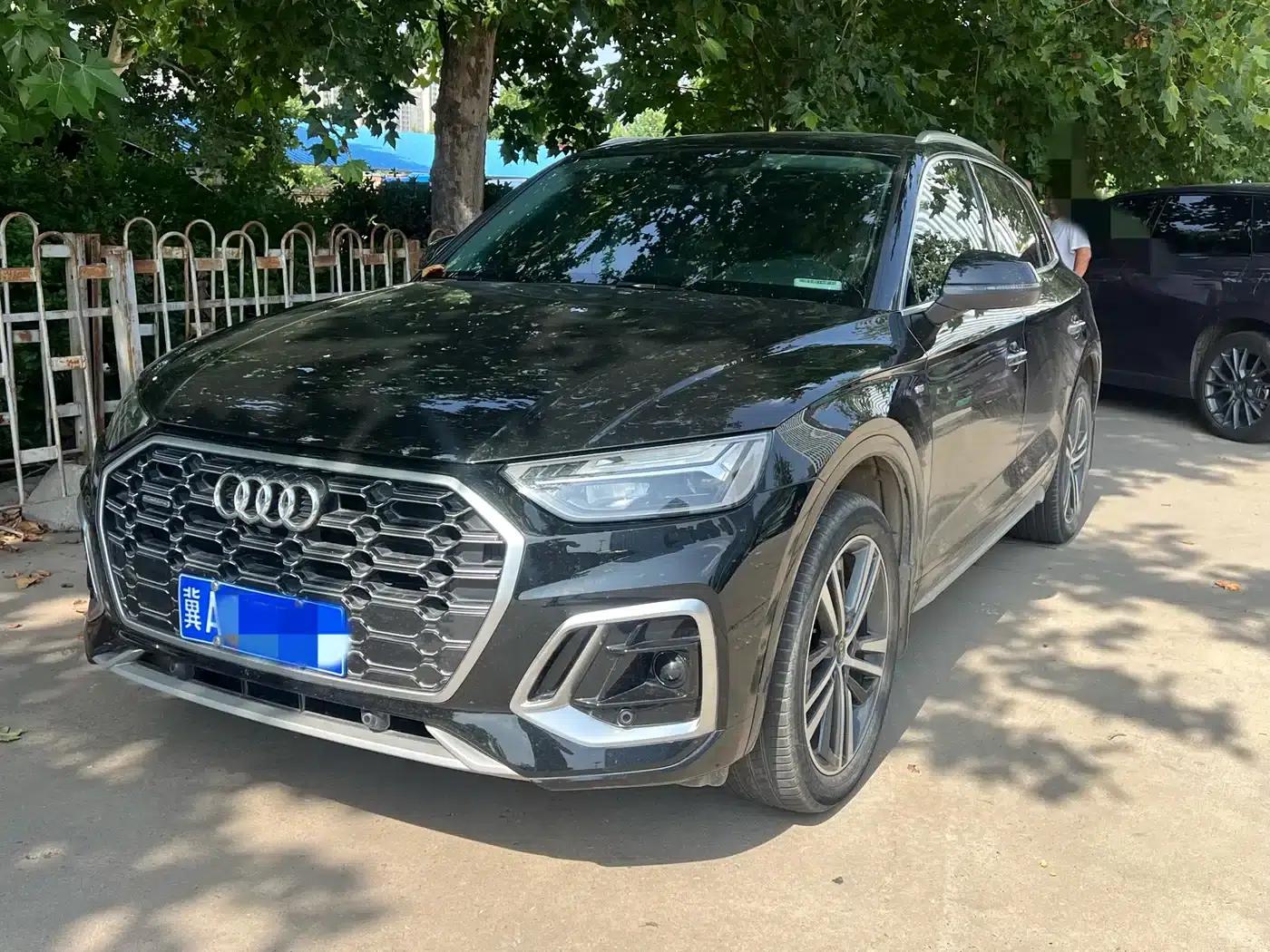 Audi Q5L 2023 40T Luxury Dynamic — миниатюра 1