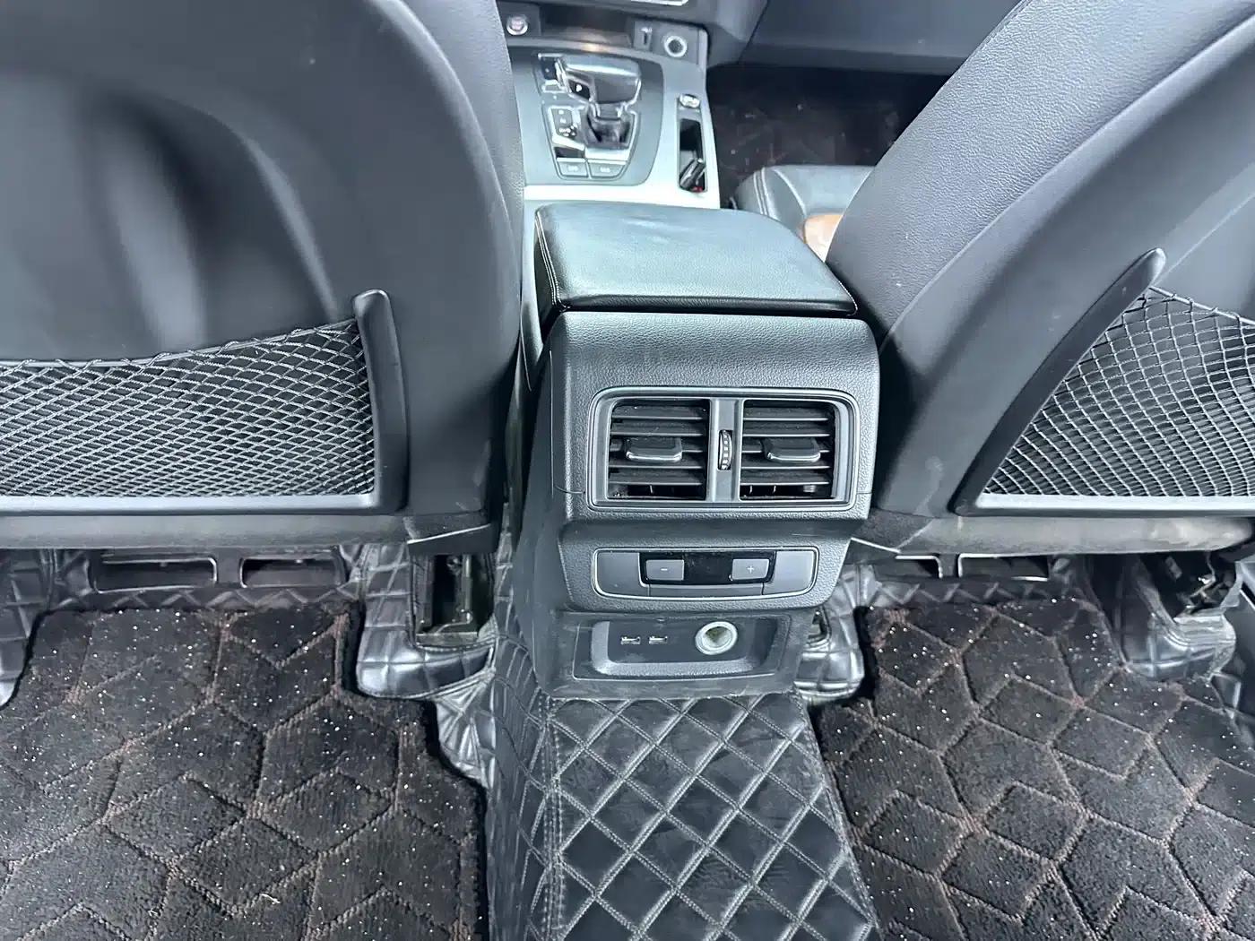 Audi Q5L 2020 40 TFSI Luxury Fashion Edition — миниатюра 11
