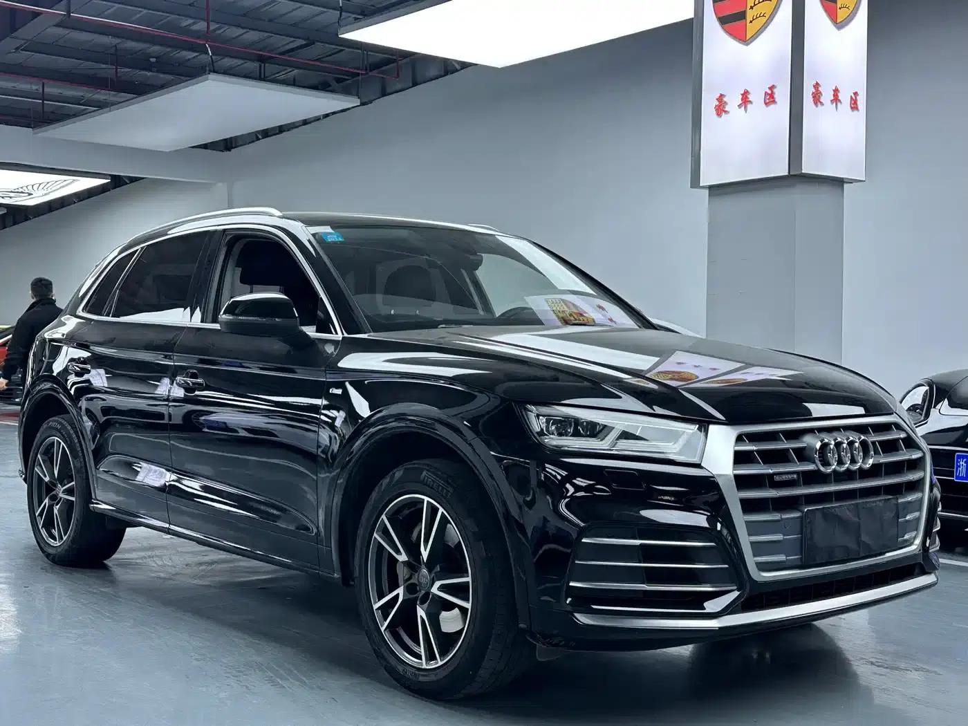 Audi Q5L 2020 40 TFSI Luxury Fashion Edition — миниатюра 3