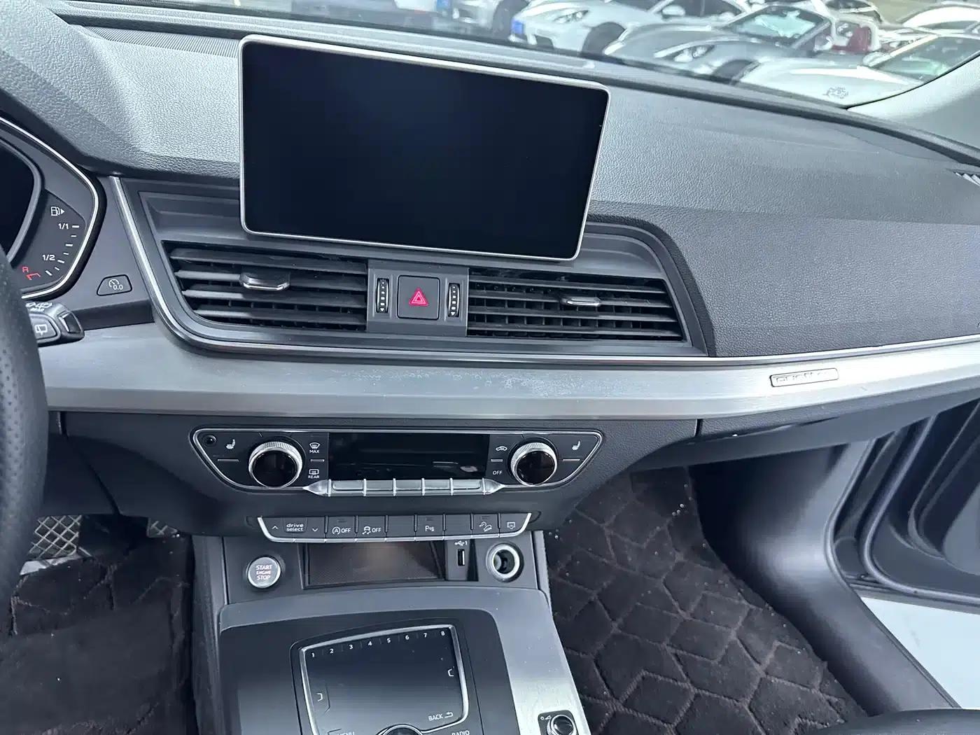 Audi Q5L 2020 40 TFSI Luxury Fashion Edition — миниатюра 7