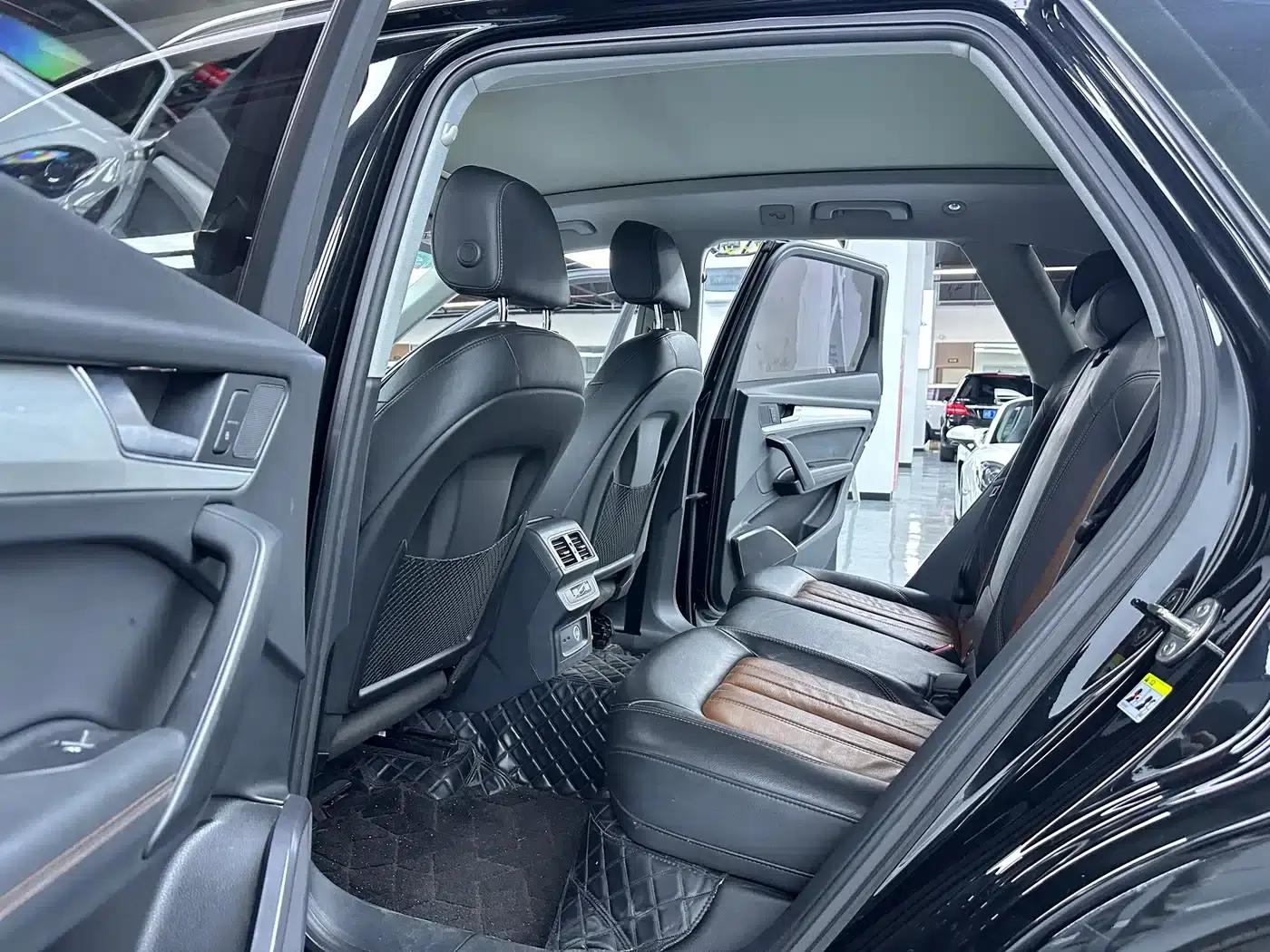 Audi Q5L 2020 40 TFSI Luxury Fashion Edition — миниатюра 9