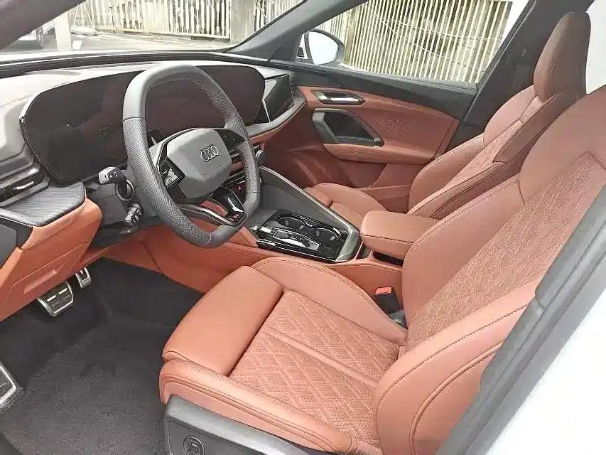 Audi Q5L 2026 2.0T Hybrid Luxury — миниатюра 7