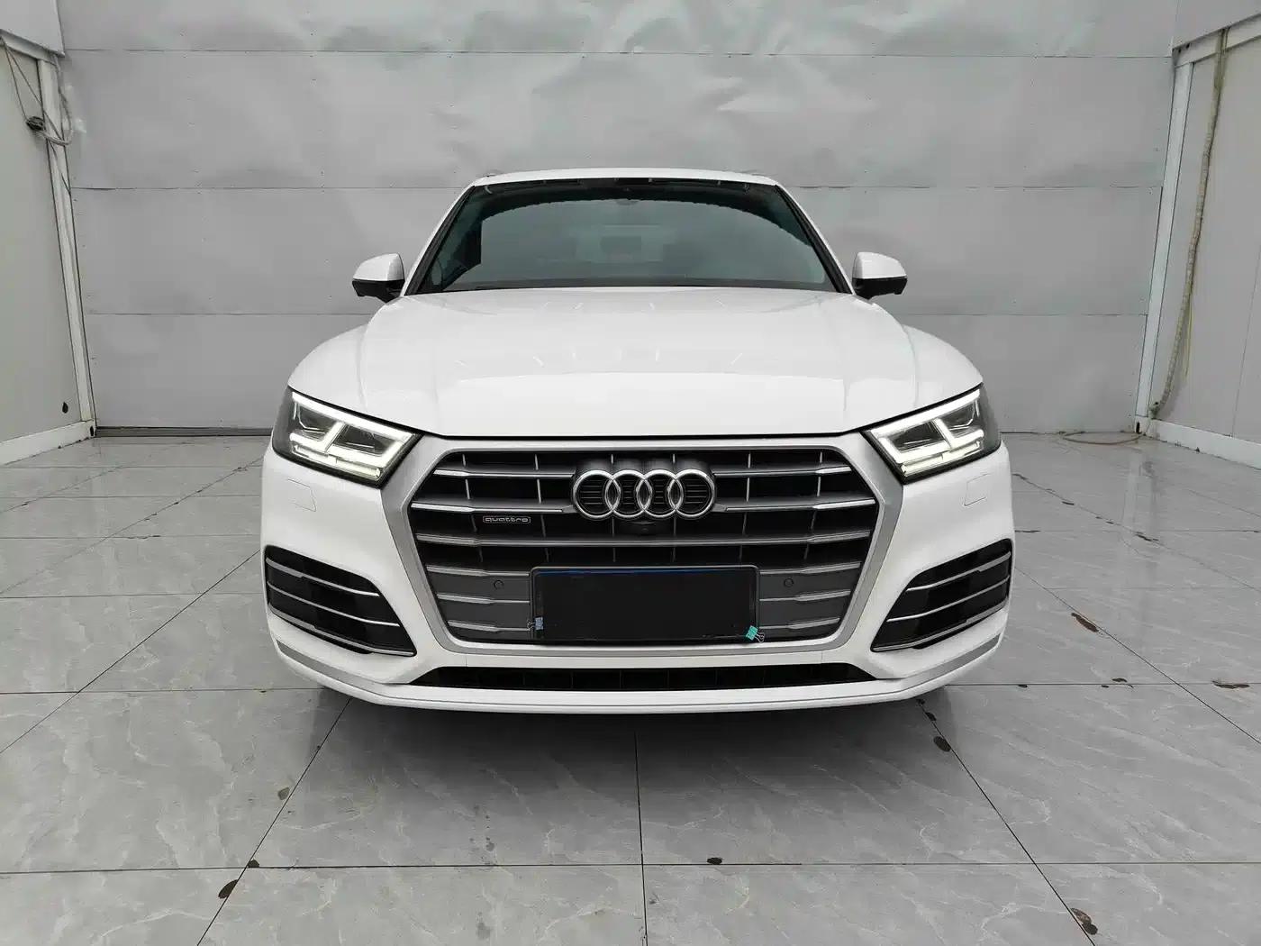 Audi Q5L 2020 Facelift 40 TFSI Luxury Fashion Edition — миниатюра 2