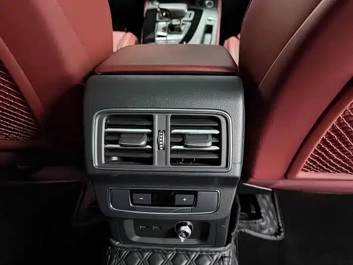 Audi Q5L 2024 40 TFSI Luxury Dynamic — миниатюра 11