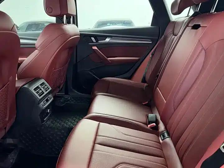Audi Q5L 2024 40 TFSI Luxury Dynamic — миниатюра 8