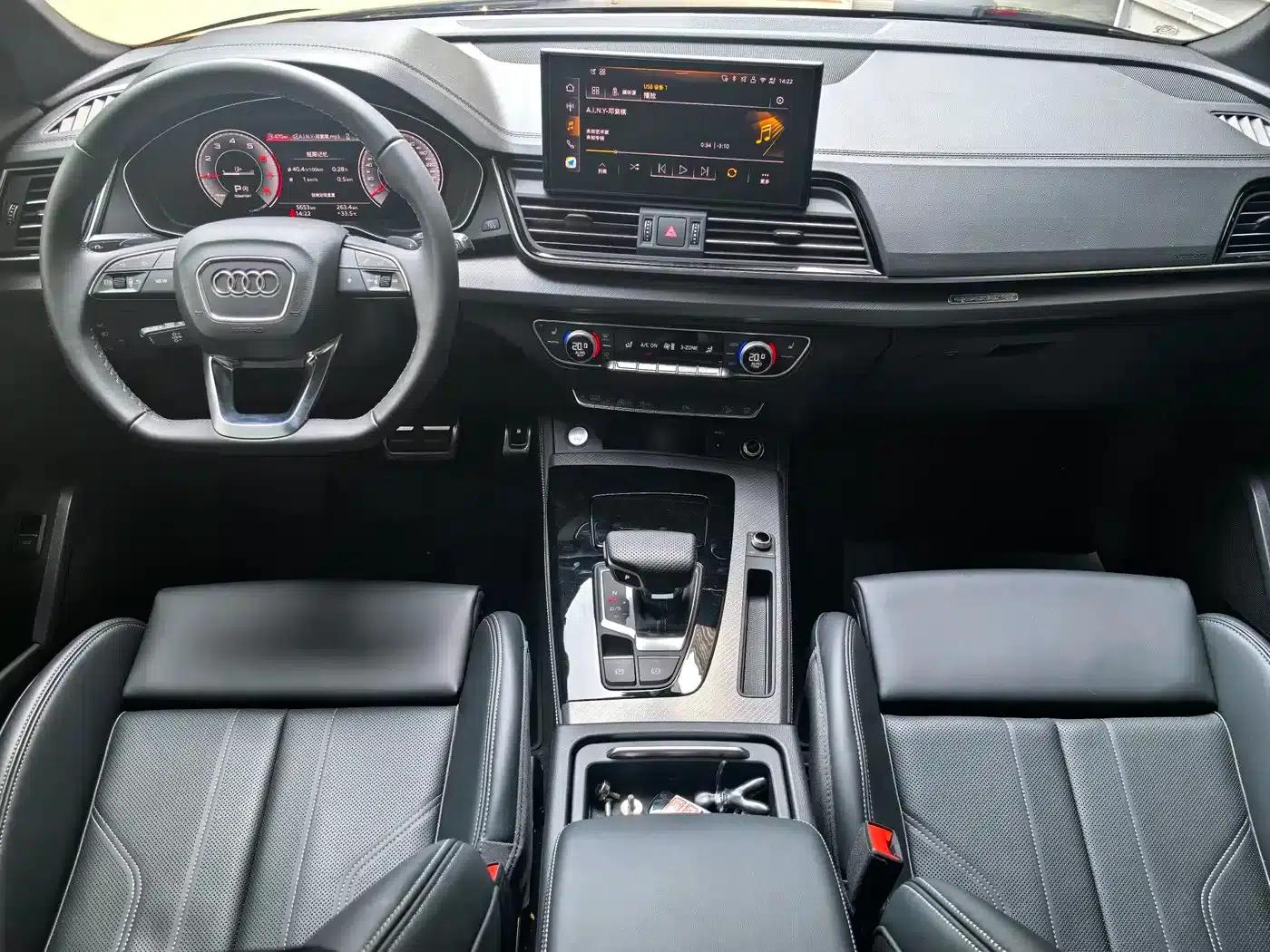 Audi Q5L 2025 45th Anniversary Edition 40 TFSI Luxury Dynamic — миниатюра 8