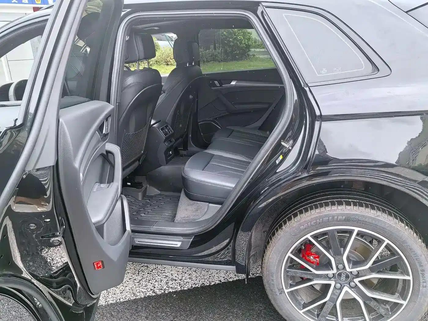 Audi Q5L 2025 45 TFSI Luxury Dynamic — миниатюра 11