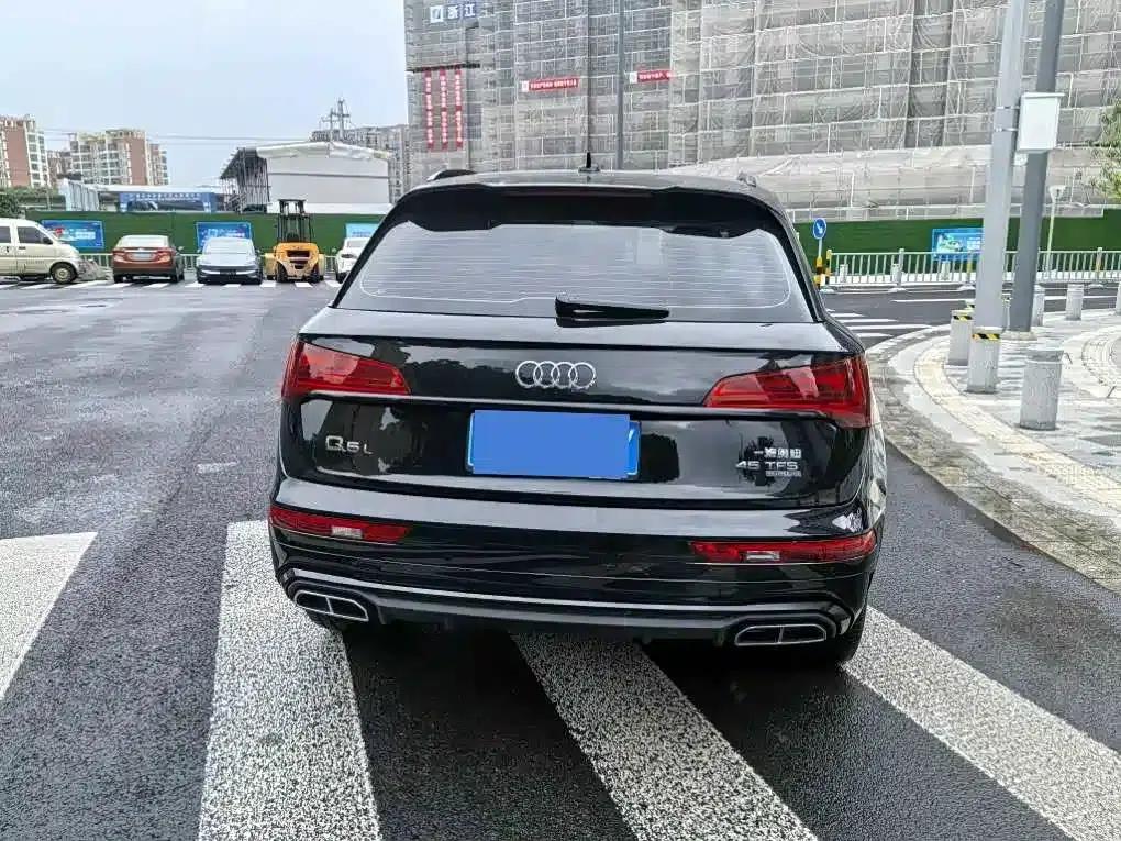 Audi Q5L 2025 45 TFSI Luxury Dynamic — миниатюра 14