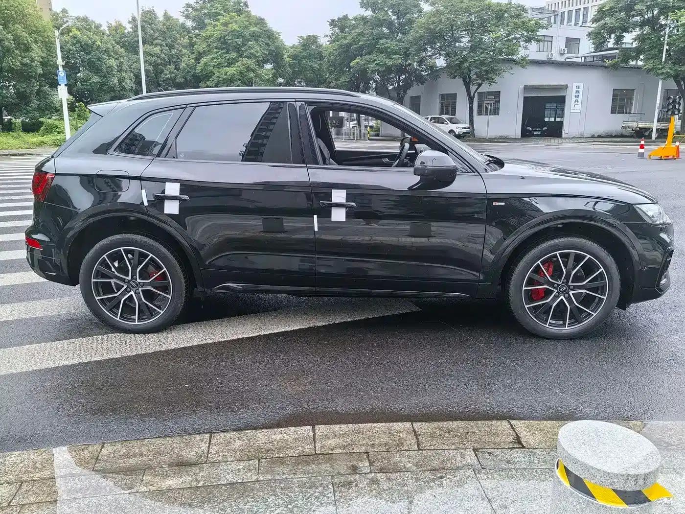 Audi Q5L 2025 45 TFSI Luxury Dynamic — миниатюра 4