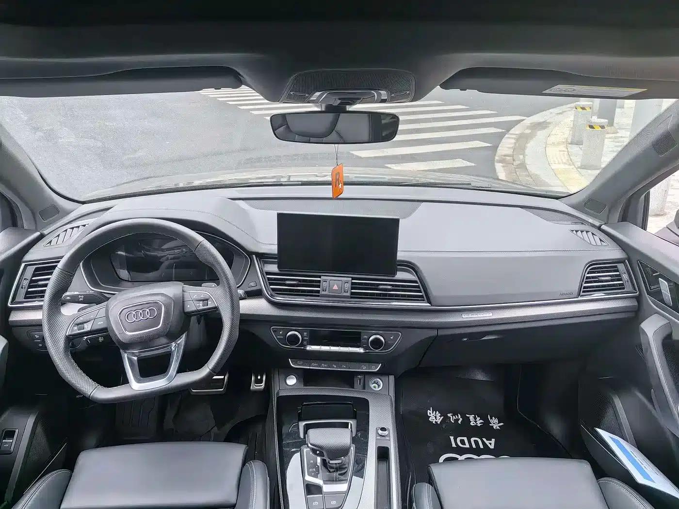 Audi Q5L 2025 45 TFSI Luxury Dynamic — миниатюра 6