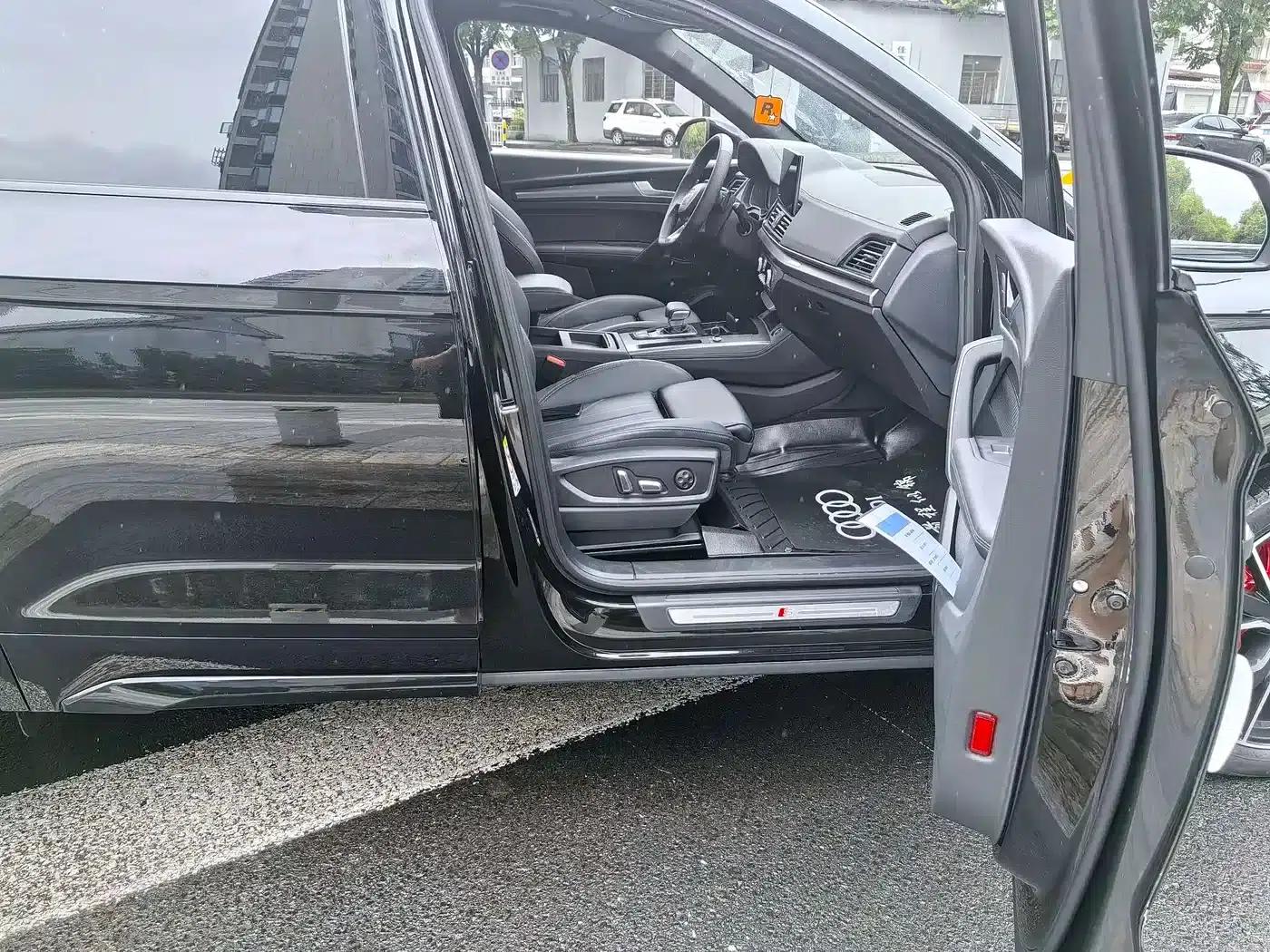 Audi Q5L 2025 45 TFSI Luxury Dynamic — миниатюра 8