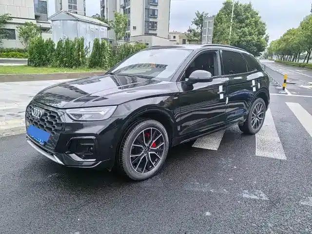 Audi Q5L 2025 45 TFSI Luxury Dynamic