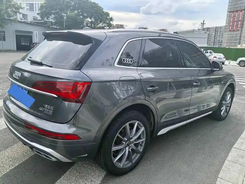 Audi Q5L 2023 40T Luxury Dynamic — миниатюра 13