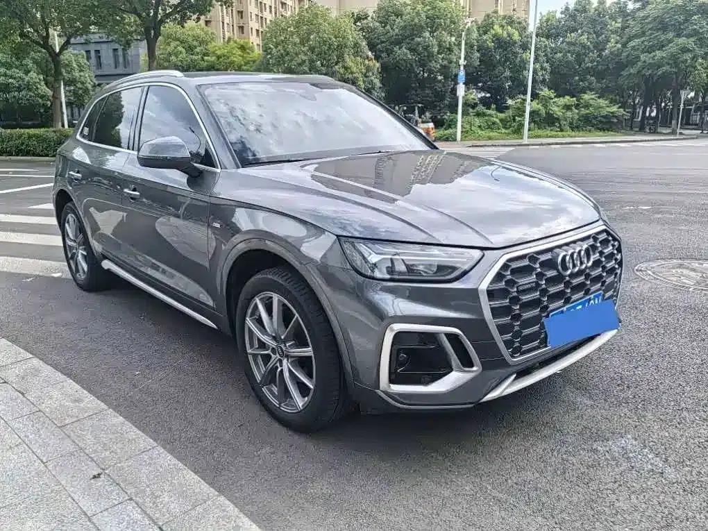 Audi Q5L 2023 40T Luxury Dynamic — миниатюра 3