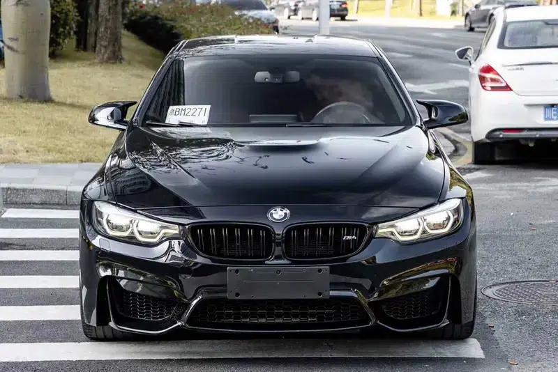 2019 BMW M4 M4 Coupe Racing Edition — миниатюра 2