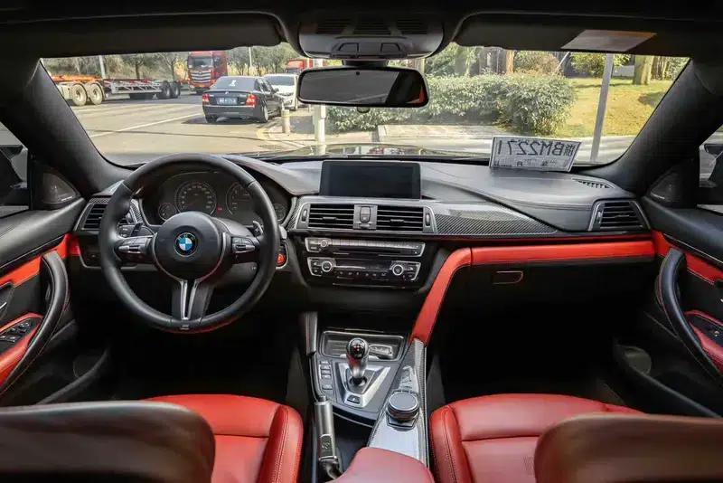 2019 BMW M4 M4 Coupe Racing Edition — миниатюра 7
