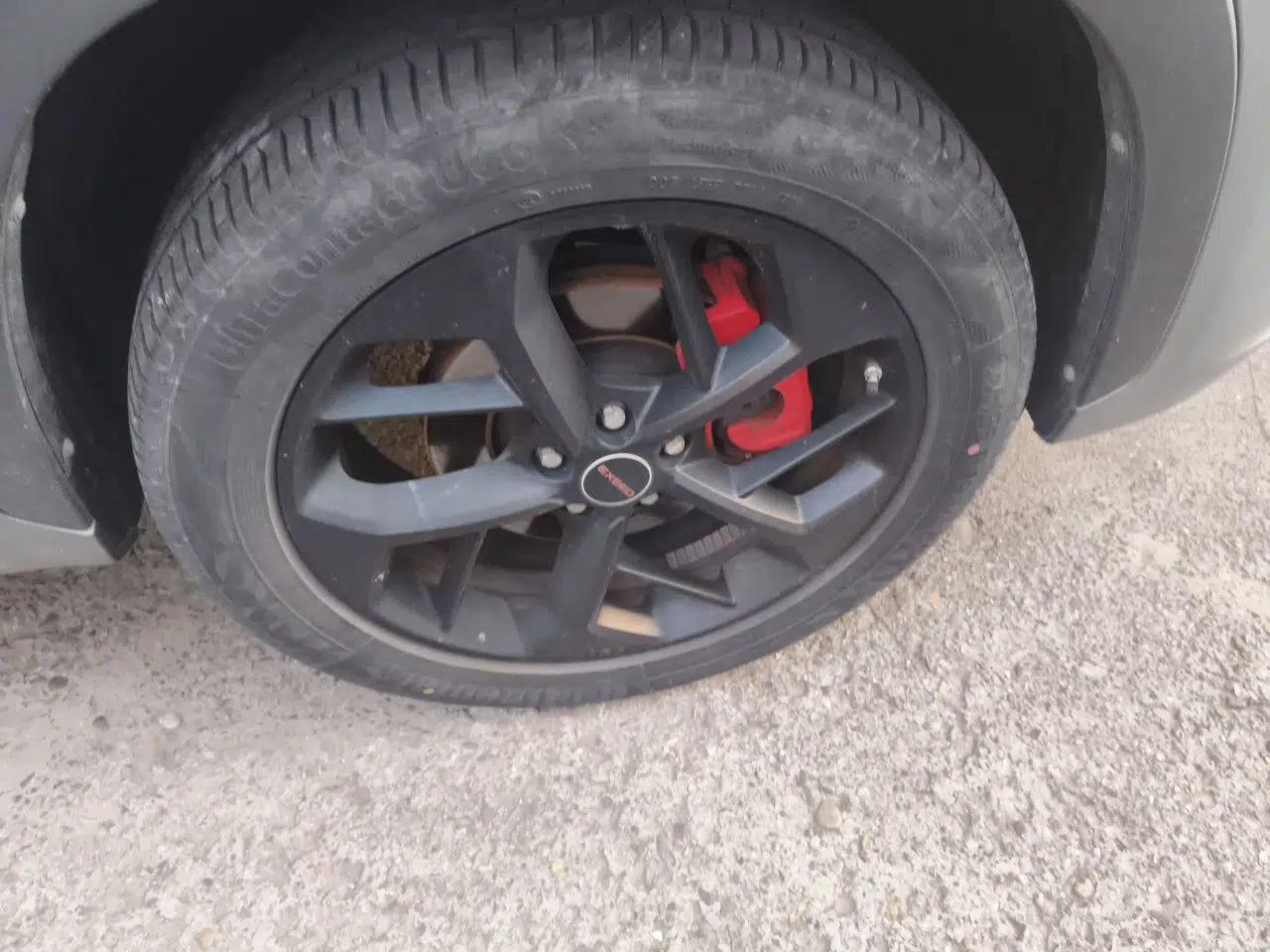 EXEED Zhuifeng 2022 Versailles 1.6T DCT "Chasing the Wind" Edition — миниатюра 8
