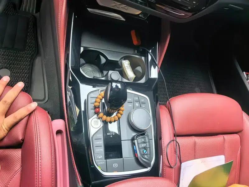 2022 BMW X4 xDrive 30i M Sport Shadow Edition — миниатюра 15
