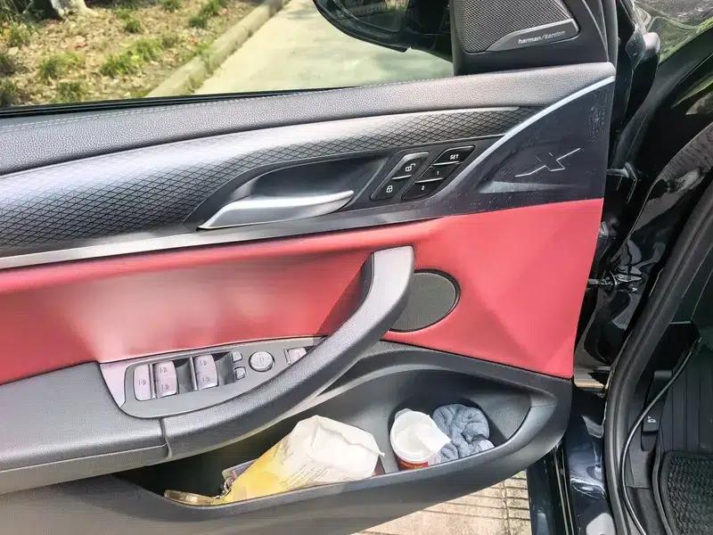 2022 BMW X4 xDrive 30i M Sport Shadow Edition — миниатюра 16