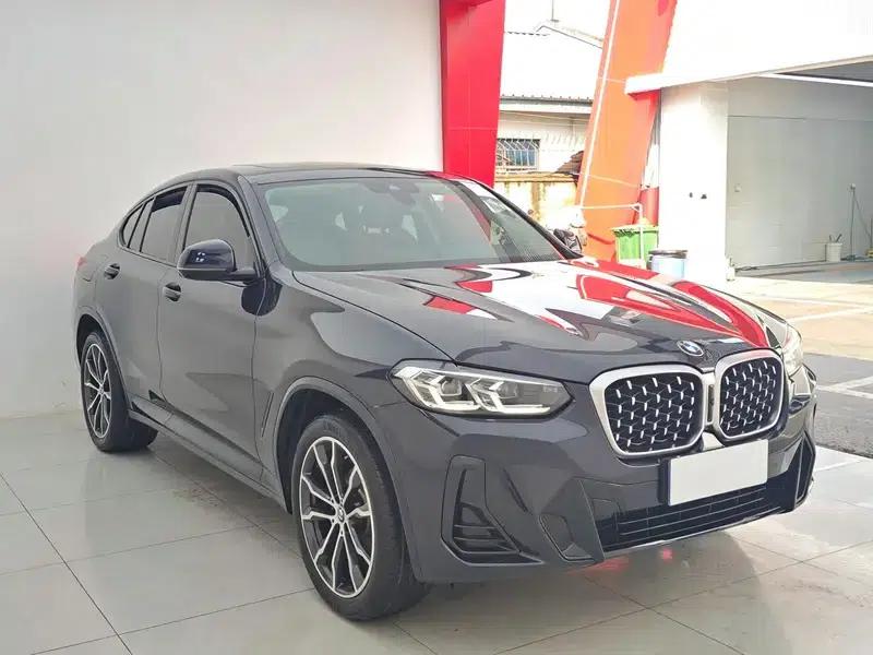 2022 BMW X4 xDrive 30i M Sport Package — миниатюра 3