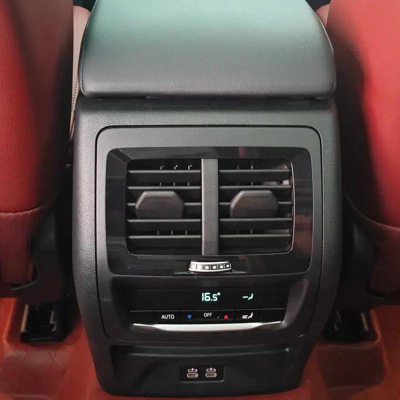 2022 BMW X4 xDrive 30i M Sport Package — миниатюра 7