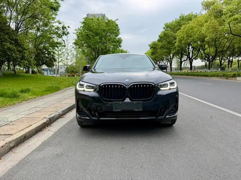 2022 BMW X4 xDrive 25i M Sport Package — миниатюра 2