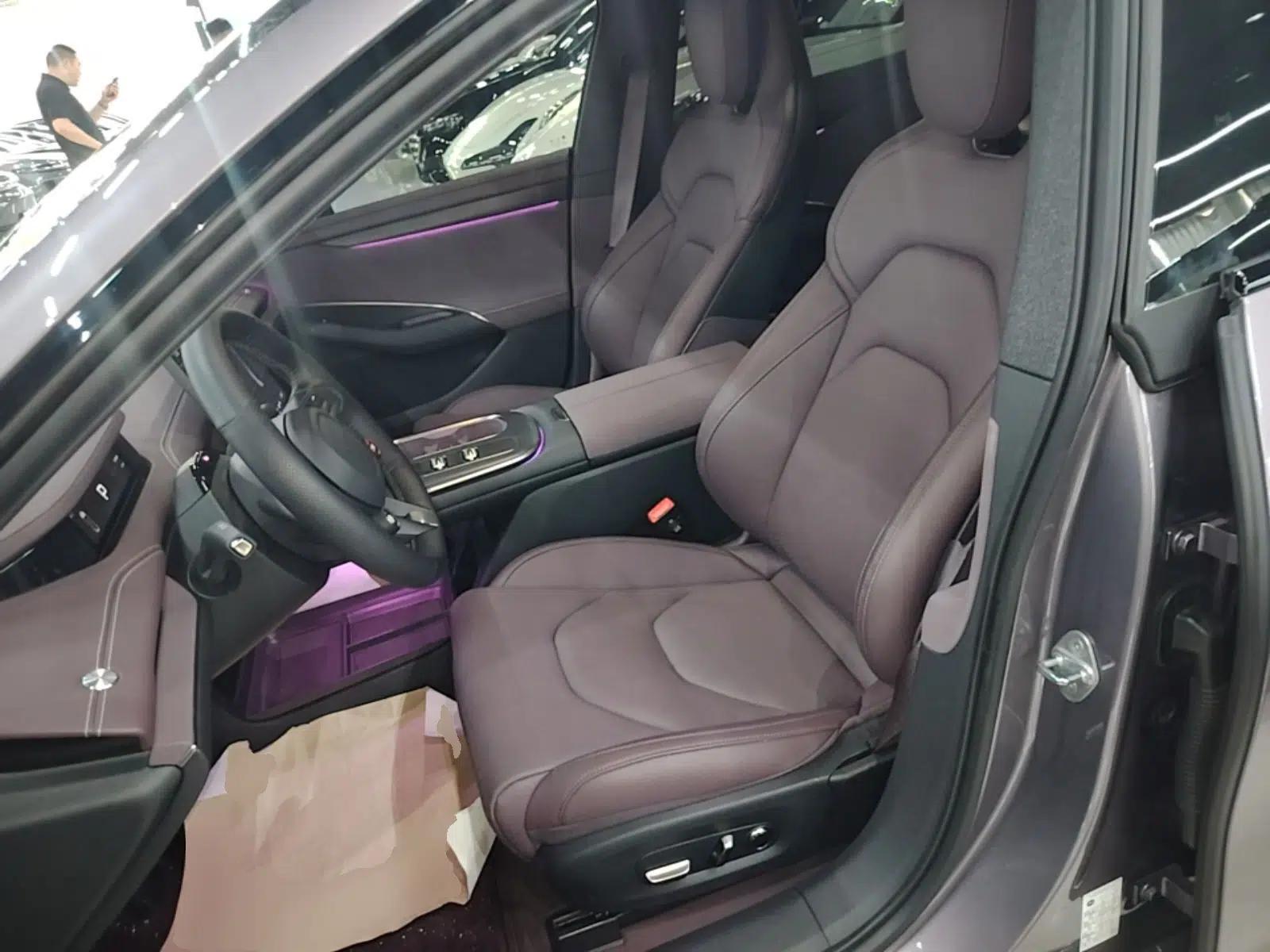 Xiaomi Auto SU7 2024 Rear-Drive Long-Range Intelligent Driving Version — миниатюра 17